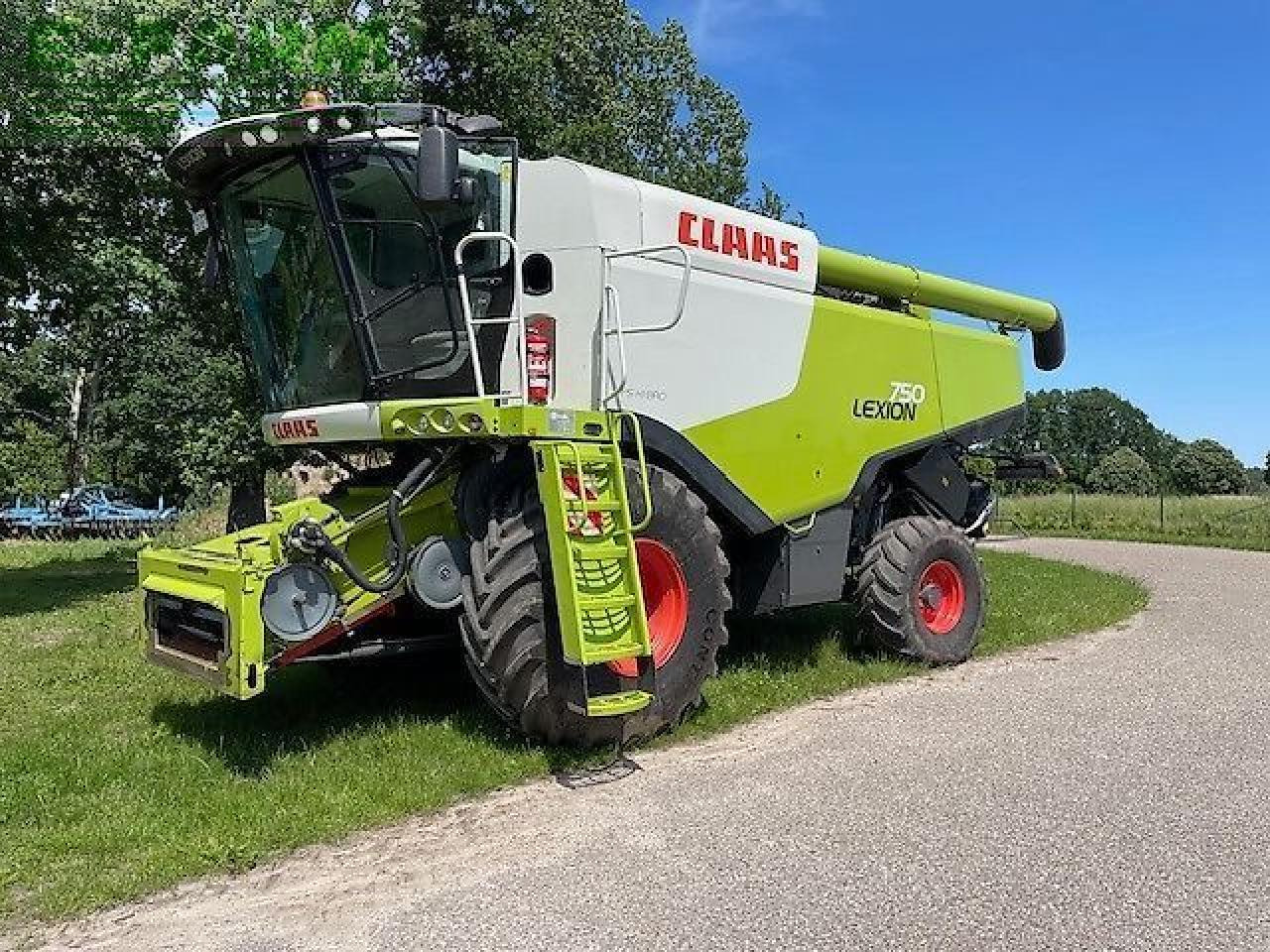 CLAAS lexion 750 mit vario 900 - Pemanen gabungan: gambar 1 CLAAS lexion 750 mit vario 900 - Pemanen gabungan: gambar 1