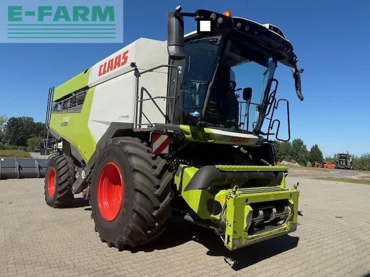CLAAS lexion 7700 - Pemanen gabungan: gambar 1 CLAAS lexion 7700 - Pemanen gabungan: gambar 1