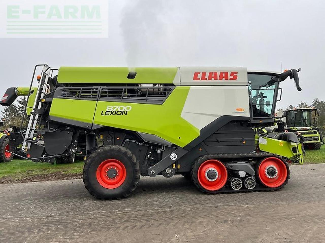 CLAAS lexion 8700 tt - Pemanen gabungan: gambar 2 CLAAS lexion 8700 tt - Pemanen gabungan: gambar 2