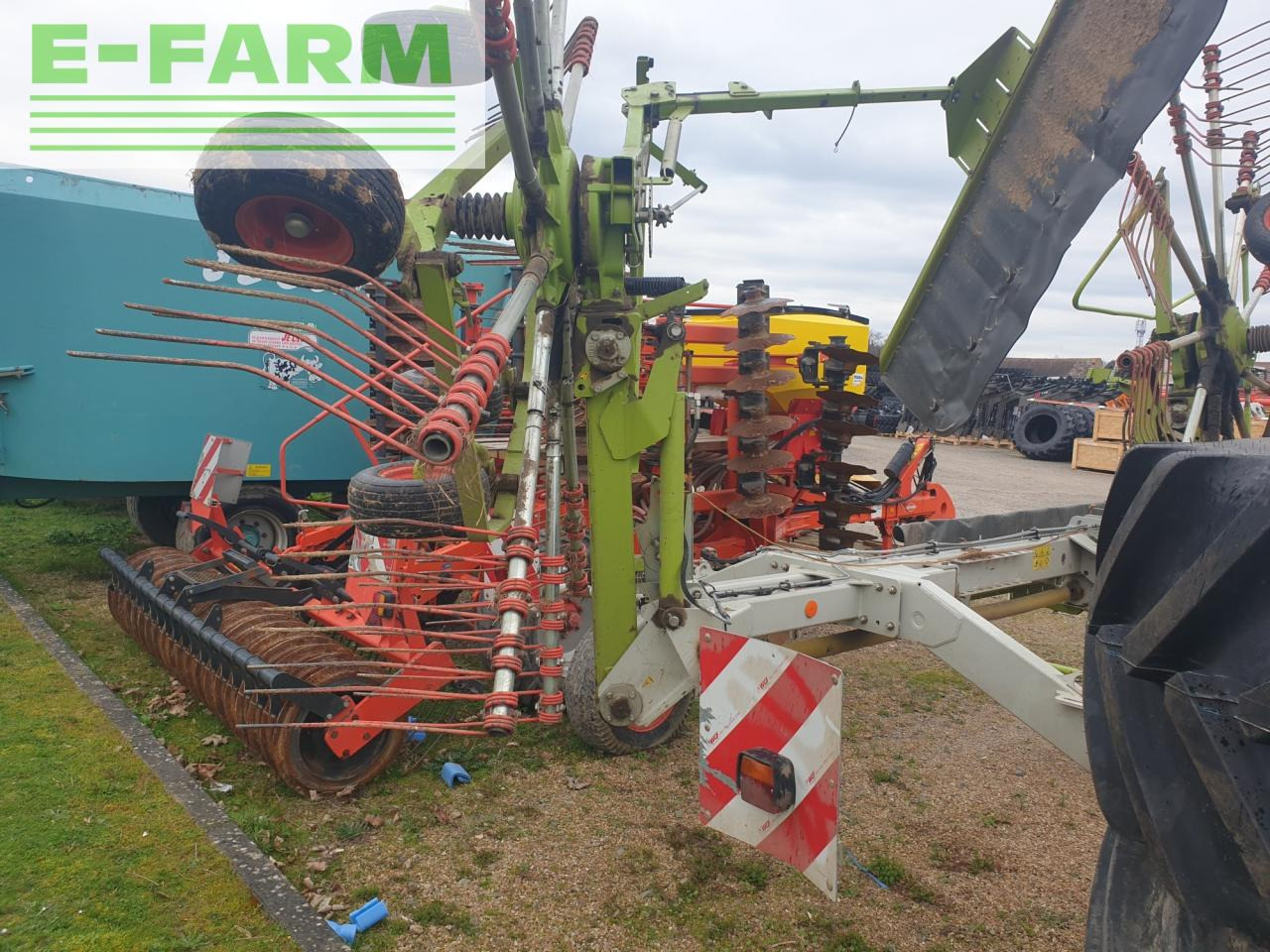 CLAAS liner 1250 profil - Tedder/ Menyapu: gambar 3 CLAAS liner 1250 profil - Tedder/ Menyapu: gambar 3