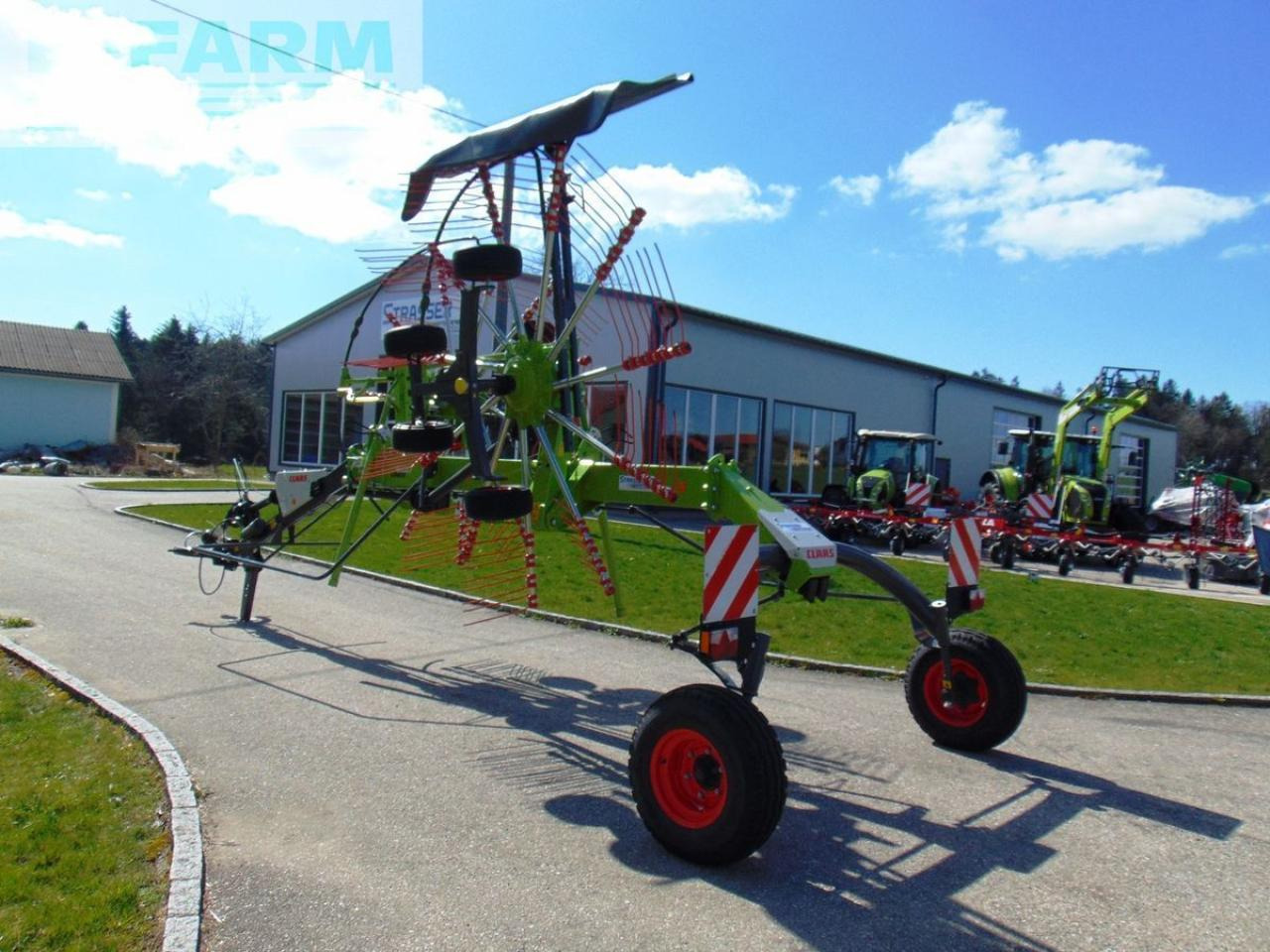 CLAAS liner 1600 - Tedder/ Menyapu: gambar 4 CLAAS liner 1600 - Tedder/ Menyapu: gambar 4