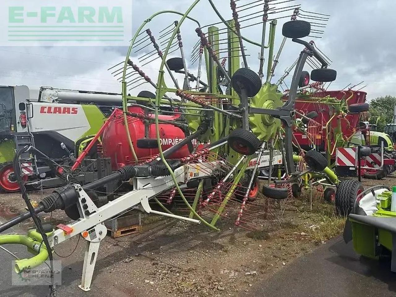 CLAAS liner 2900 - Tedder/ Menyapu: gambar 2 CLAAS liner 2900 - Tedder/ Menyapu: gambar 2