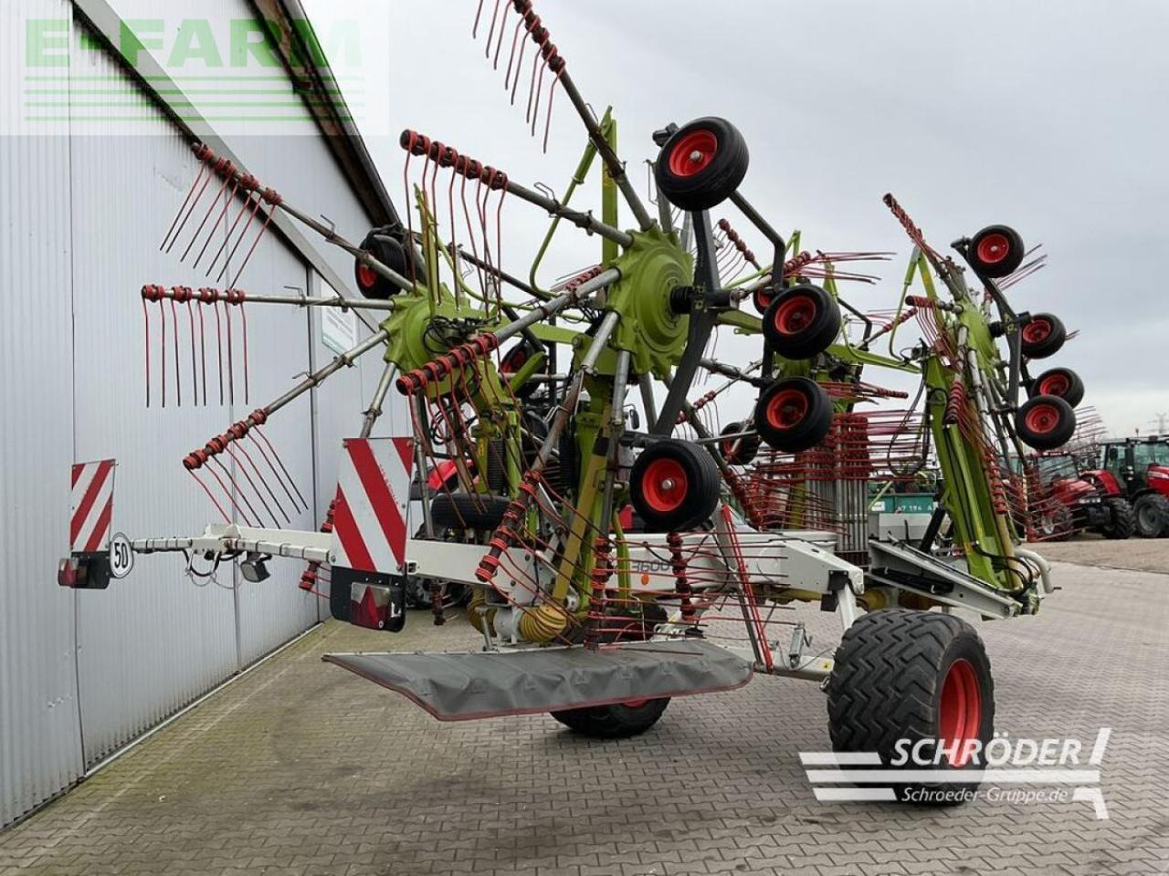 CLAAS liner 3600 - Tedder/ Menyapu: gambar 3 CLAAS liner 3600 - Tedder/ Menyapu: gambar 3