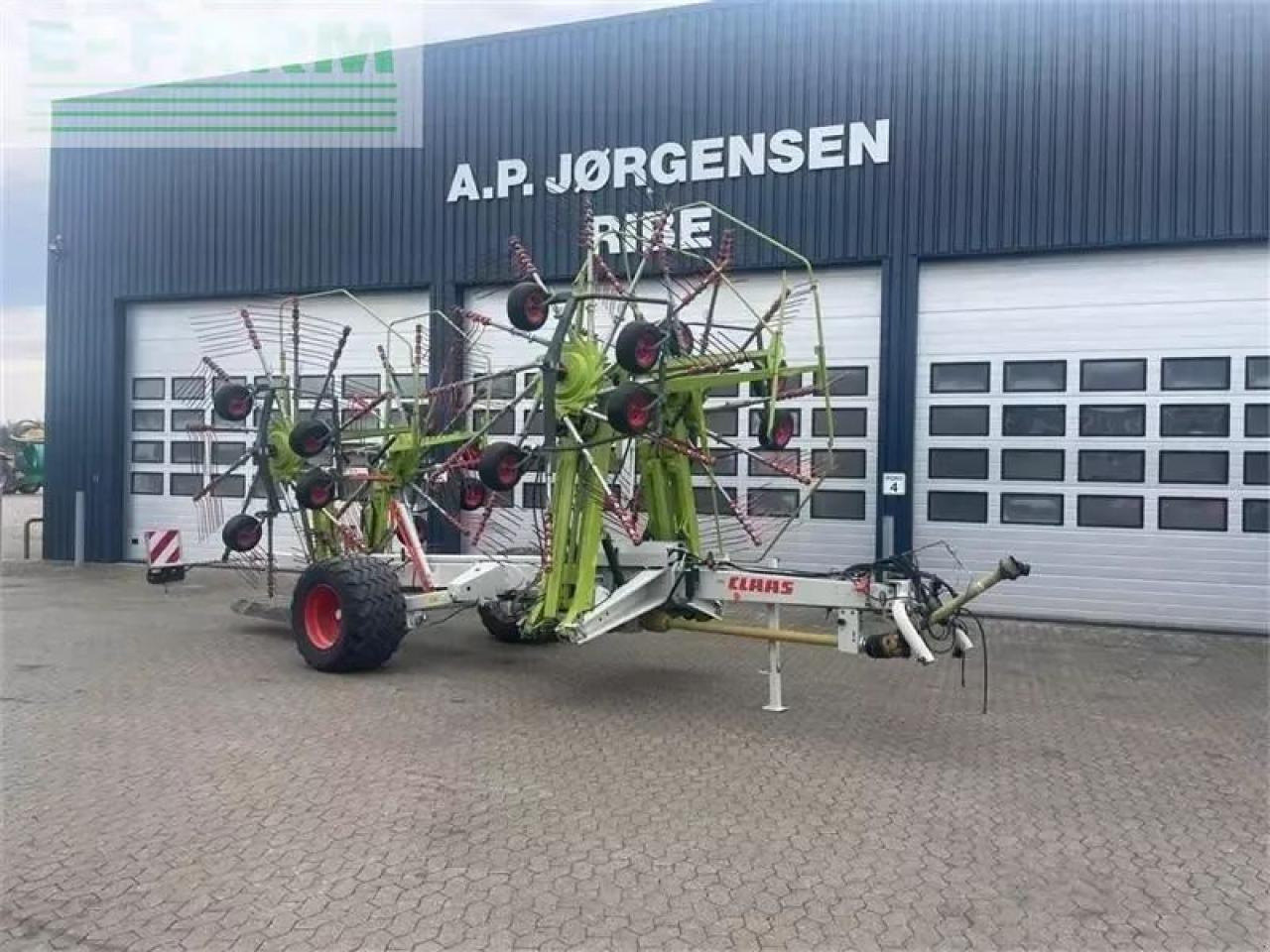 CLAAS liner 3600 - Tedder/ Menyapu: gambar 4 CLAAS liner 3600 - Tedder/ Menyapu: gambar 4