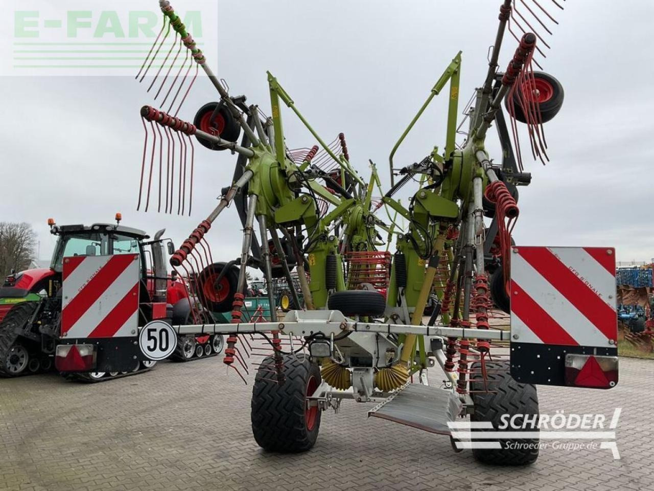 CLAAS liner 3600 - Tedder/ Menyapu: gambar 4 CLAAS liner 3600 - Tedder/ Menyapu: gambar 4