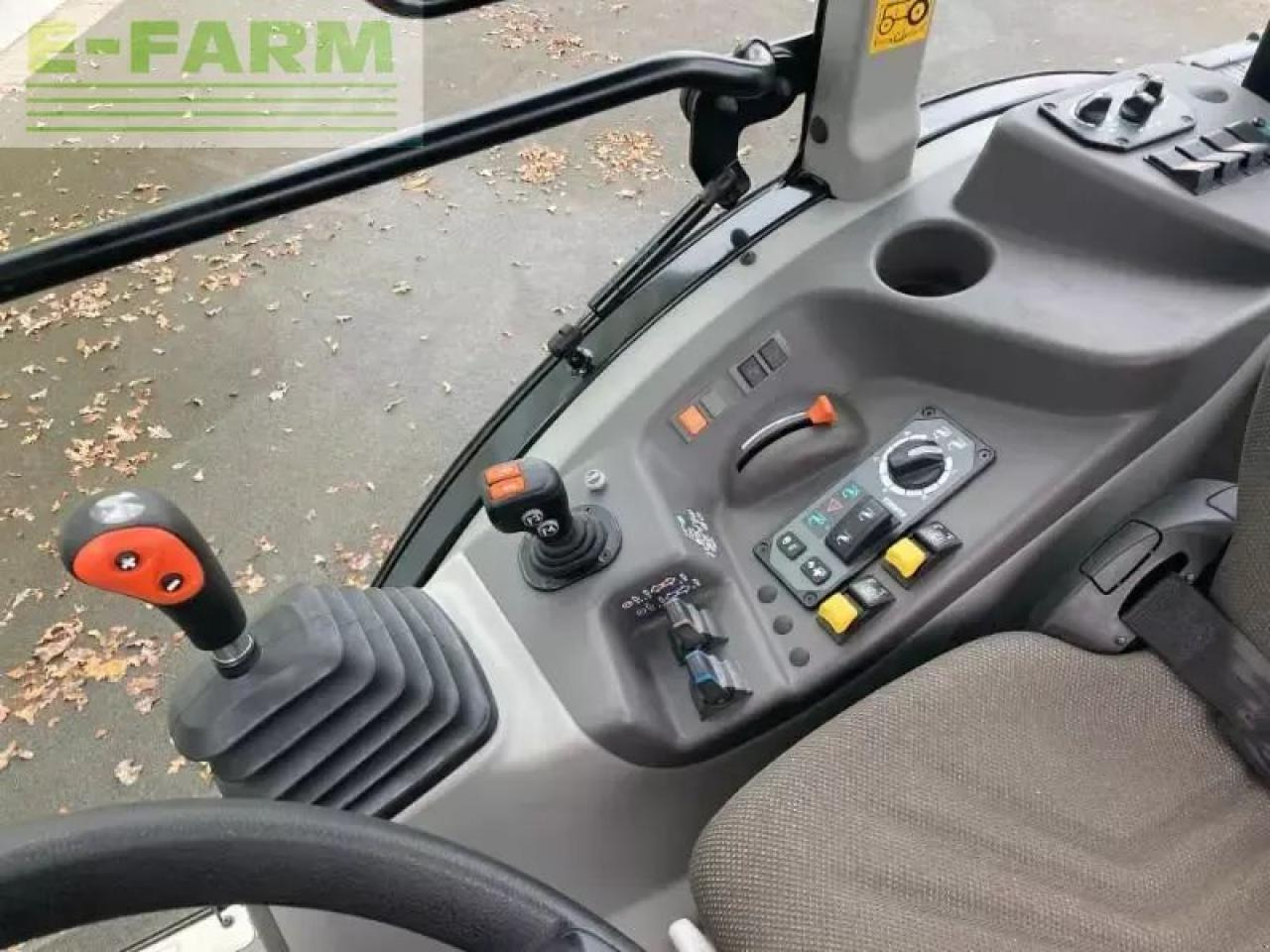 Traktor CLAAS nexos 240 m: gambar 10