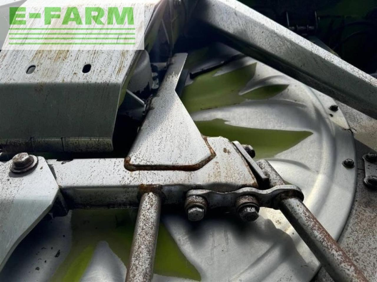 CLAAS orbis 750 - Lampiran pemanen pakan ternak: gambar 4 CLAAS orbis 750 - Lampiran pemanen pakan ternak: gambar 4