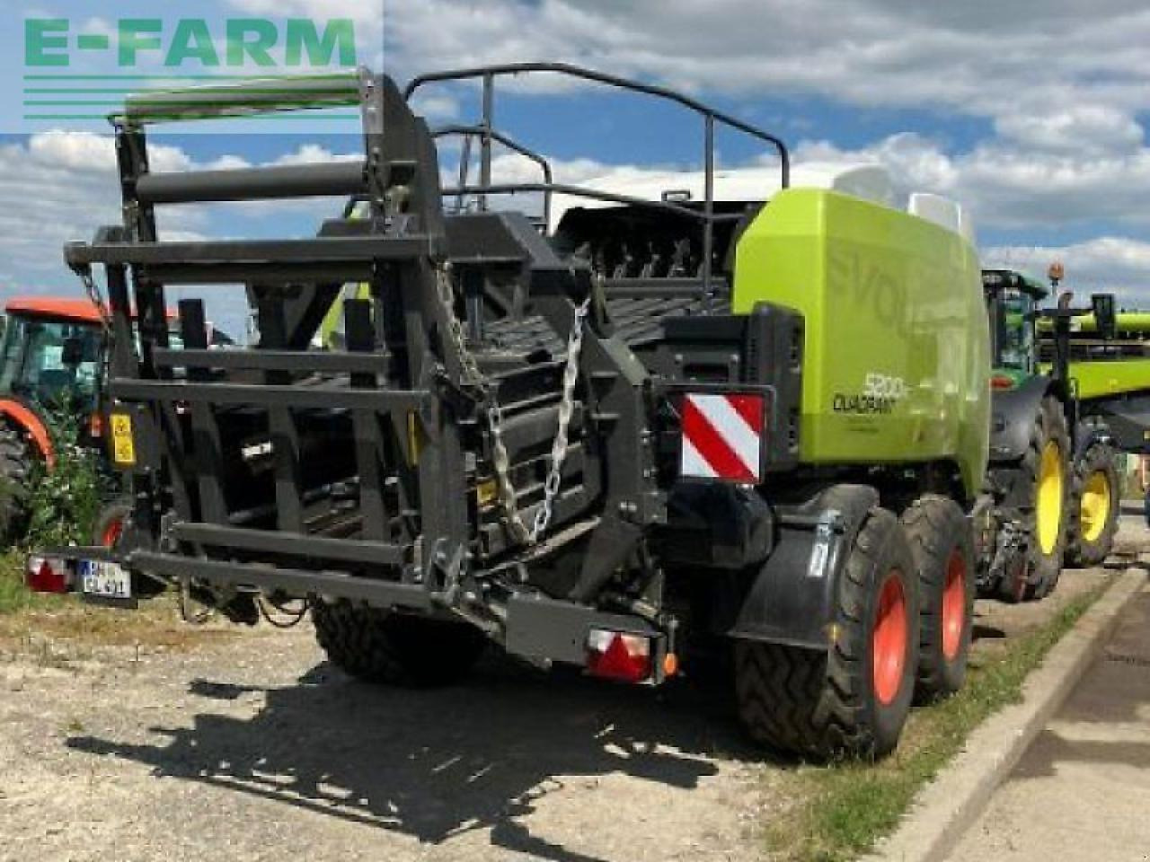 CLAAS quadrant 5200 fc tandem - Baler persegi: gambar 3 CLAAS quadrant 5200 fc tandem - Baler persegi: gambar 3