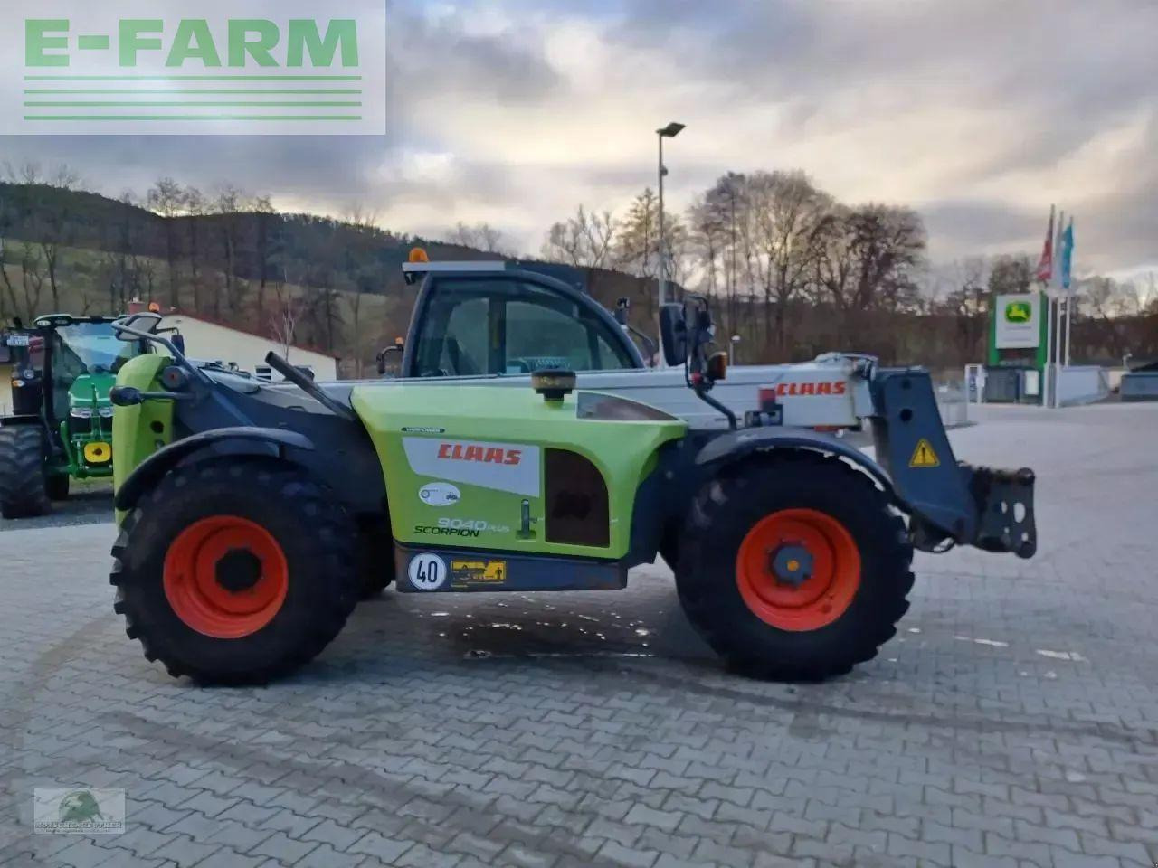 CLAAS scorpion 9040 varipower - Telehandler: gambar 4 CLAAS scorpion 9040 varipower - Telehandler: gambar 4