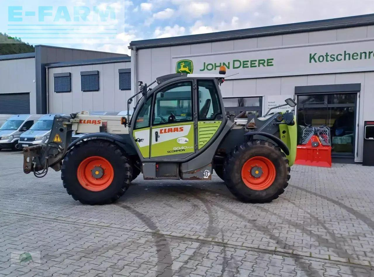 CLAAS scorpion 9040 varipower - Telehandler: gambar 1 CLAAS scorpion 9040 varipower - Telehandler: gambar 1