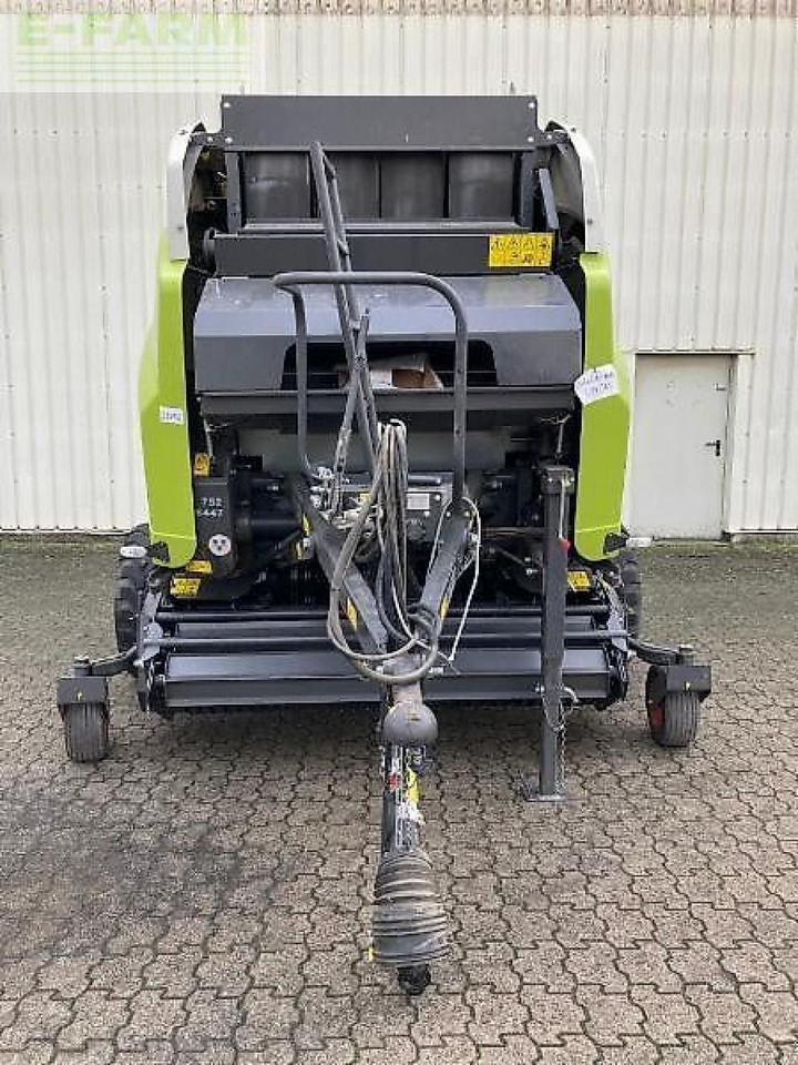 Baler persegi CLAAS variant 485 rc: gambar 8