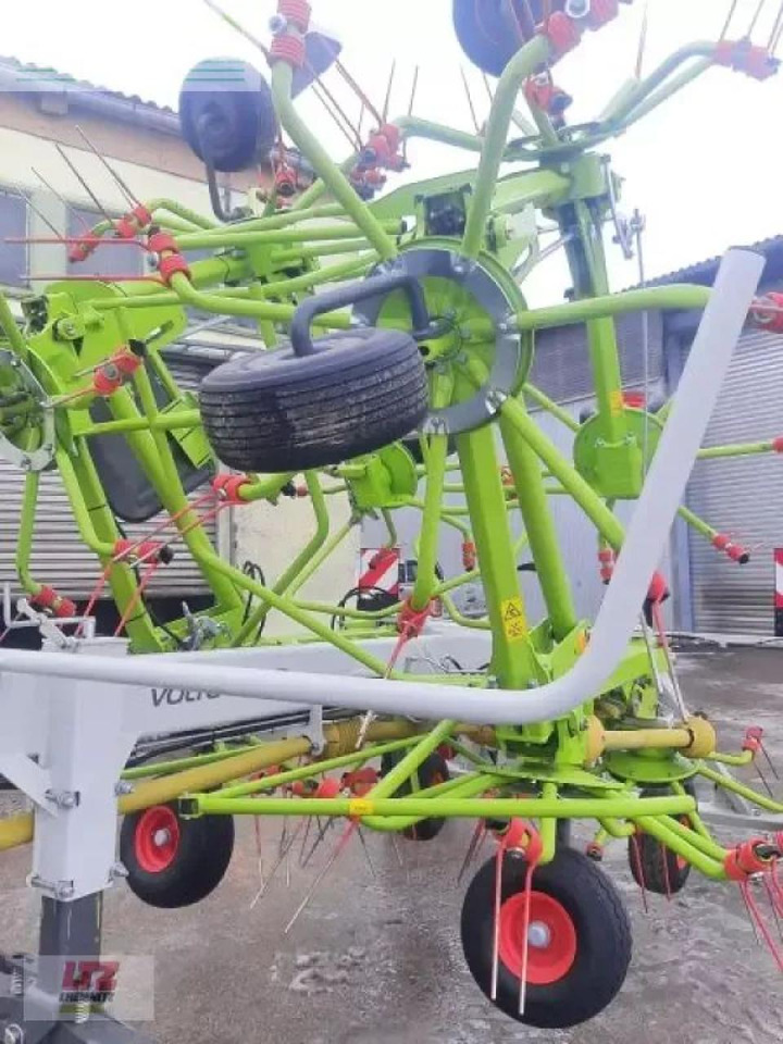 Tedder/ Menyapu CLAAS volto 1300 t wender: gambar 6 Tedder/ Menyapu CLAAS volto 1300 t wender: gambar 6