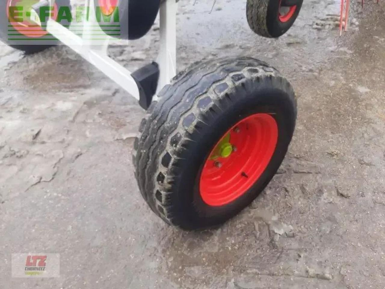 Tedder/ Menyapu CLAAS volto 1300 t wender: gambar 7 Tedder/ Menyapu CLAAS volto 1300 t wender: gambar 7