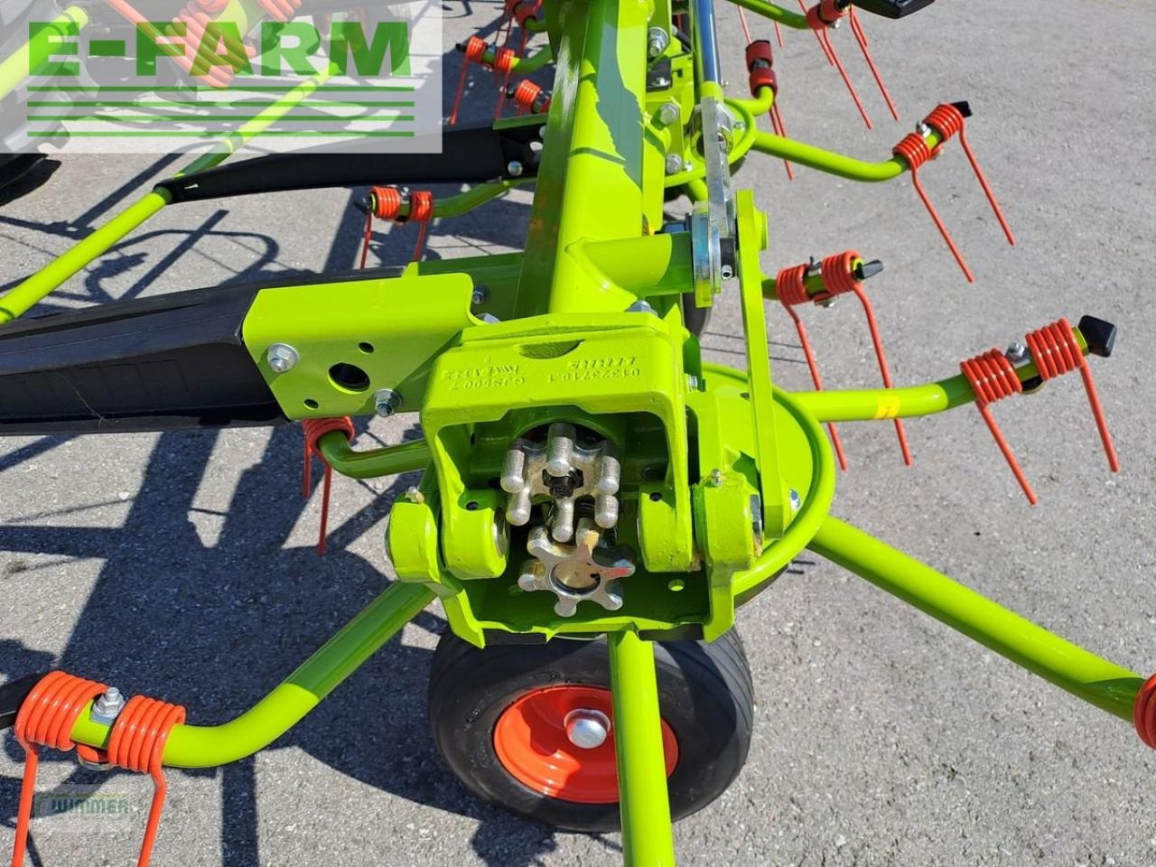 Tedder/ Menyapu CLAAS volto 900: gambar 11