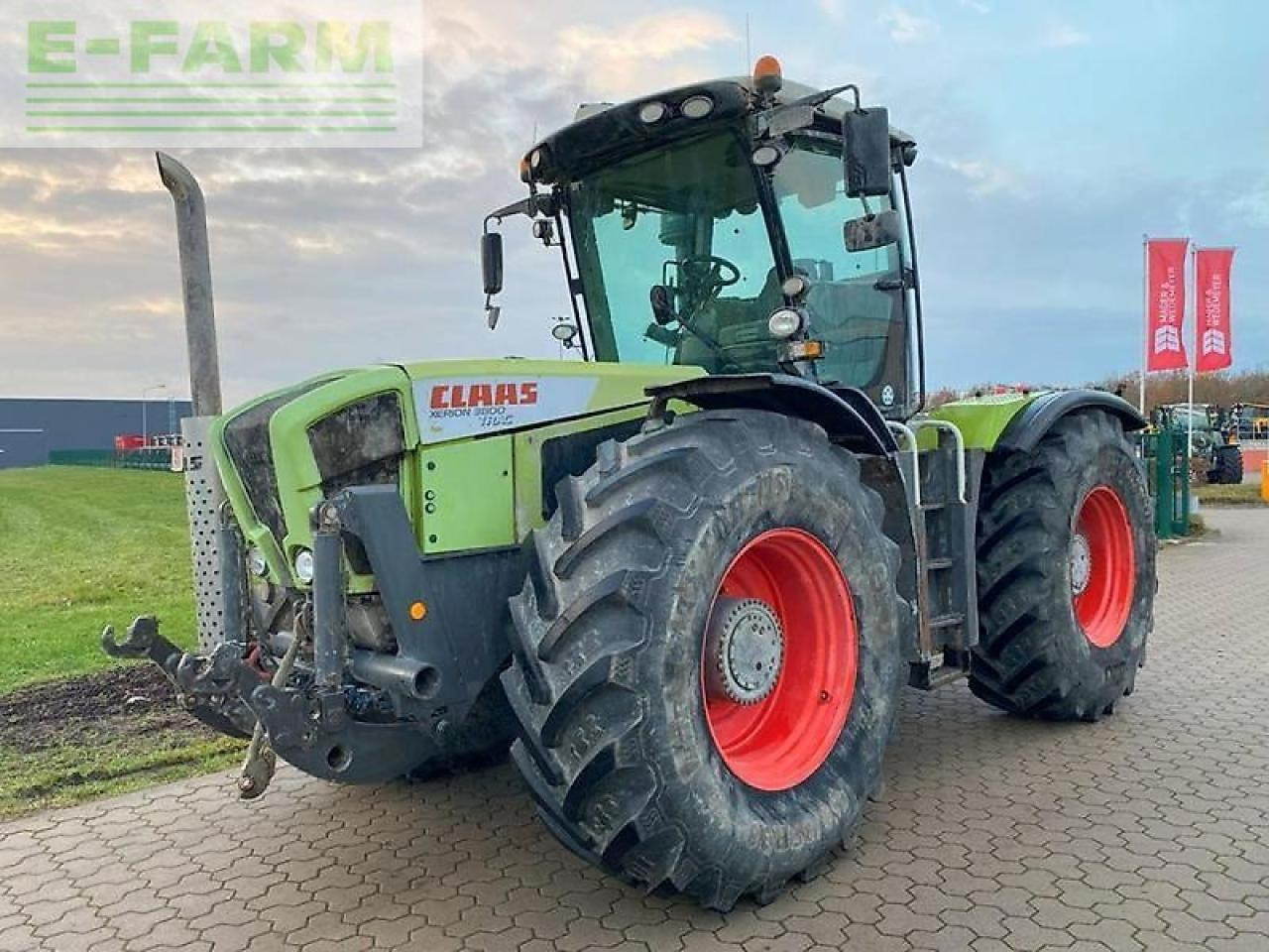 CLAAS xerion 3800 trac TRAC - Traktor: gambar 1 CLAAS xerion 3800 trac TRAC - Traktor: gambar 1