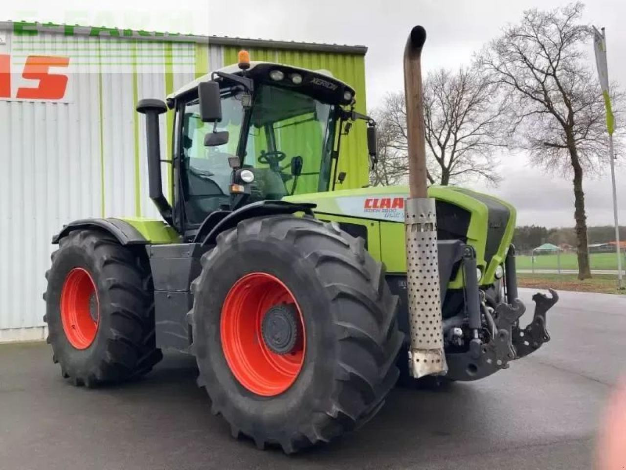 CLAAS xerion 3800 trac vc TRAC VC - Traktor: gambar 3 CLAAS xerion 3800 trac vc TRAC VC - Traktor: gambar 3