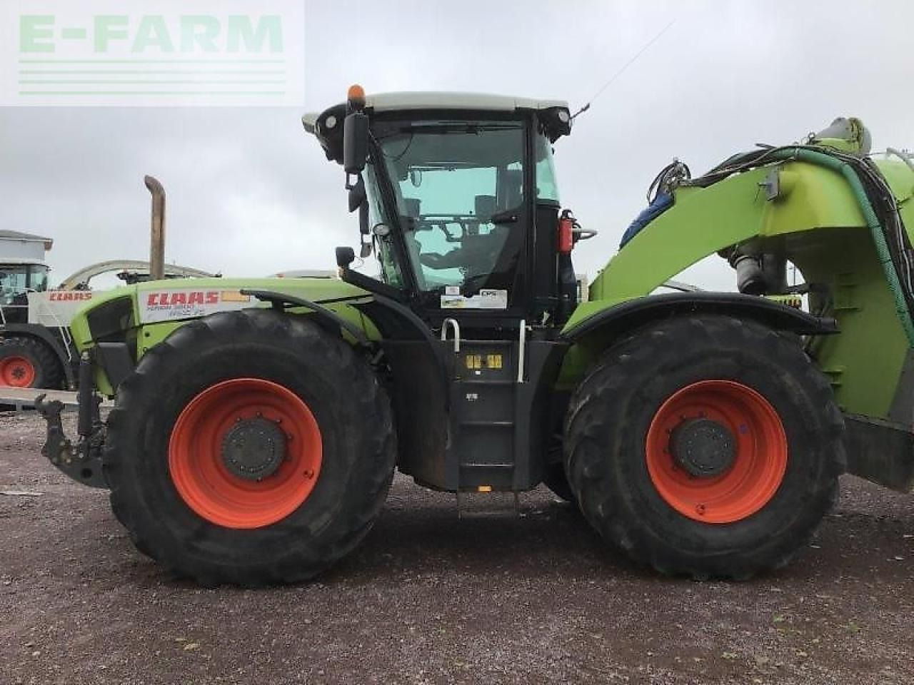 CLAAS xerion 3800 trac vc TRAC VC - Traktor: gambar 4 CLAAS xerion 3800 trac vc TRAC VC - Traktor: gambar 4