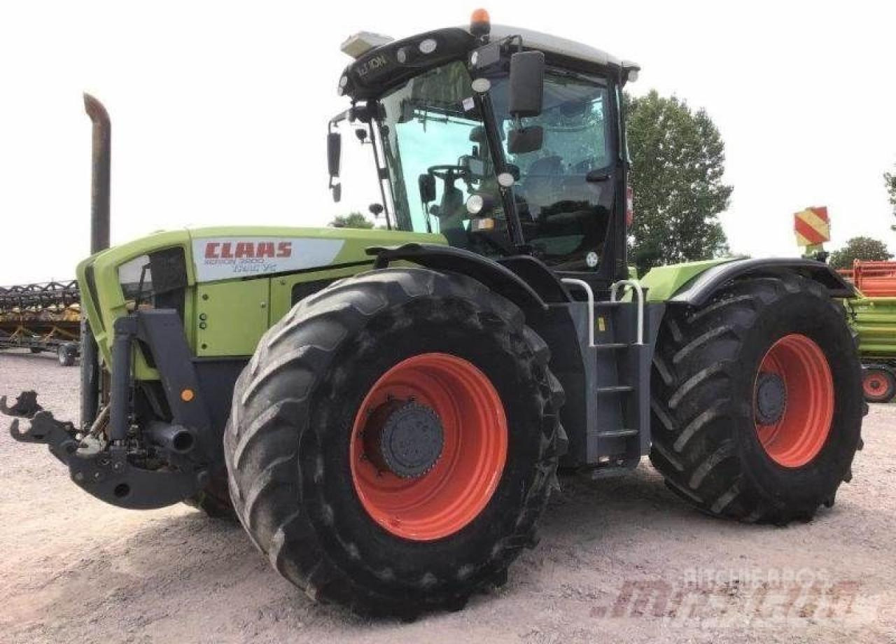 CLAAS xerion 3800 trac vc TRAC VC - Traktor: gambar 1 CLAAS xerion 3800 trac vc TRAC VC - Traktor: gambar 1