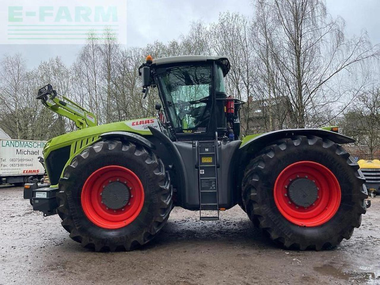 CLAAS xerion 4200 trac vc TRAC VC - Traktor: gambar 2 CLAAS xerion 4200 trac vc TRAC VC - Traktor: gambar 2