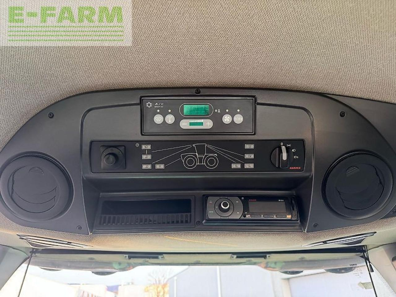 CLAAS xerion 5000 trac vc - Traktor: gambar 4 CLAAS xerion 5000 trac vc - Traktor: gambar 4