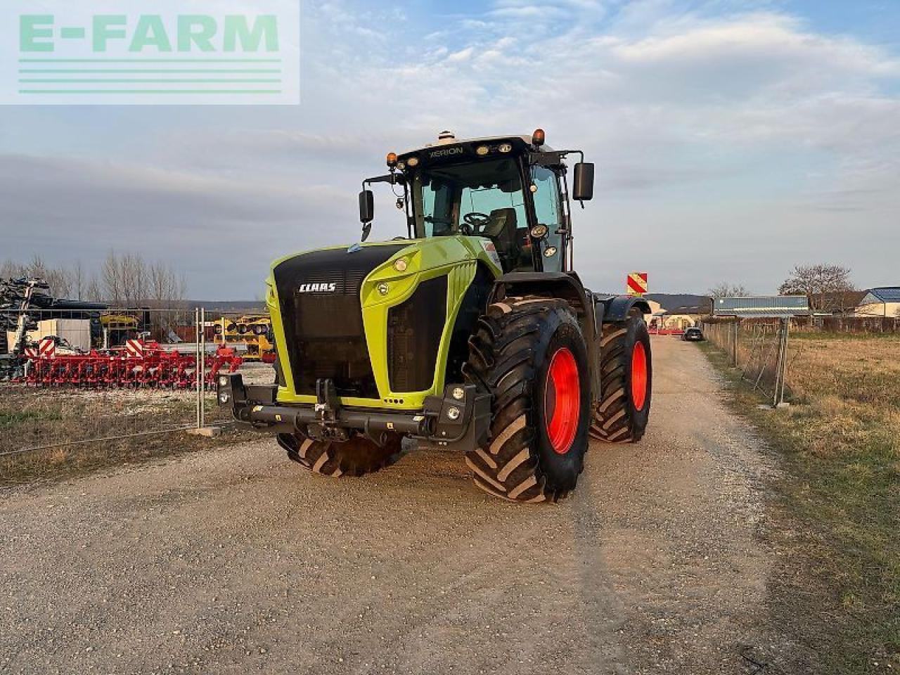 CLAAS xerion 5000 trac vc - Traktor: gambar 1 CLAAS xerion 5000 trac vc - Traktor: gambar 1