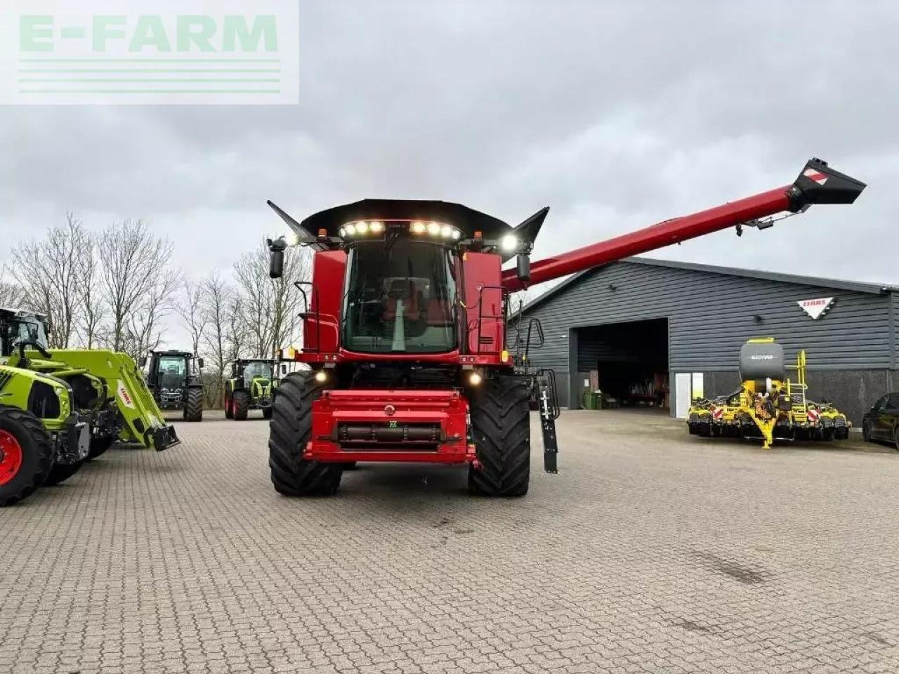Case-IH axial flow 8250 - Pemanen gabungan: gambar 2 Case-IH axial flow 8250 - Pemanen gabungan: gambar 2