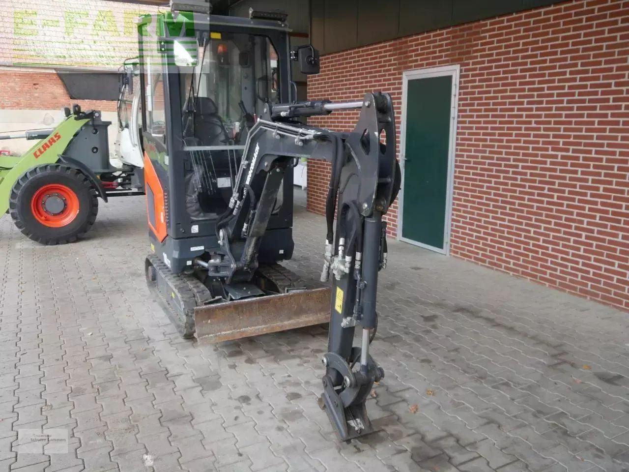 Case-IH eurocomach 18zt - Ekskavator mini: gambar 2 Case-IH eurocomach 18zt - Ekskavator mini: gambar 2