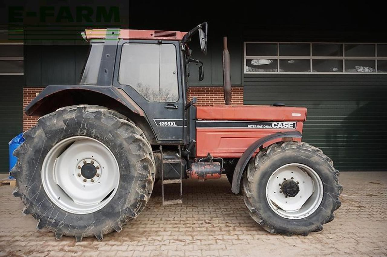 Case-IH ihc 1255 xl - Traktor: gambar 4 Case-IH ihc 1255 xl - Traktor: gambar 4