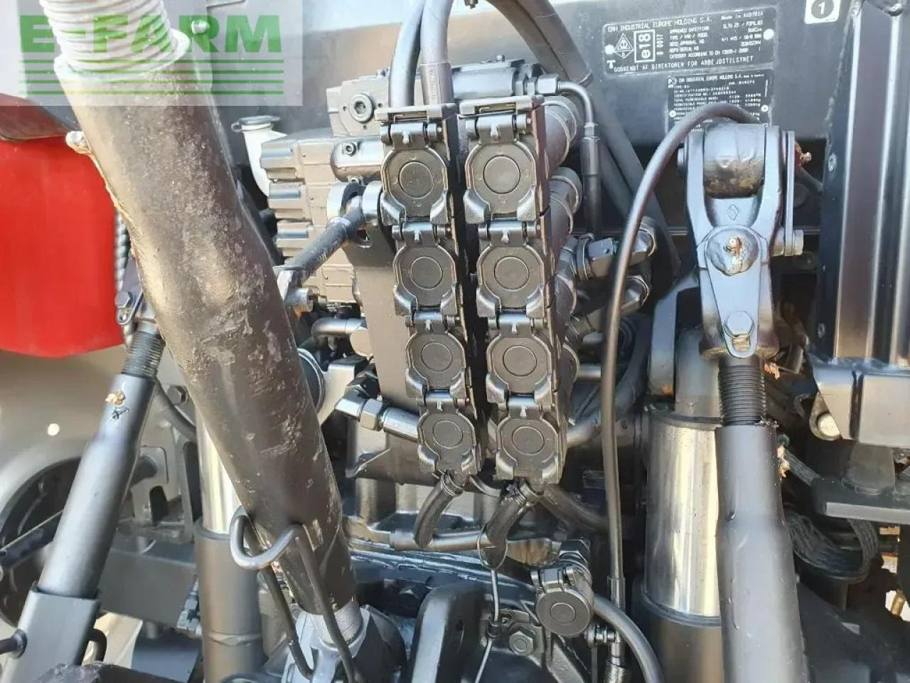 Case-IH maxxum 120 cvx CVX - Traktor: gambar 5 Case-IH maxxum 120 cvx CVX - Traktor: gambar 5