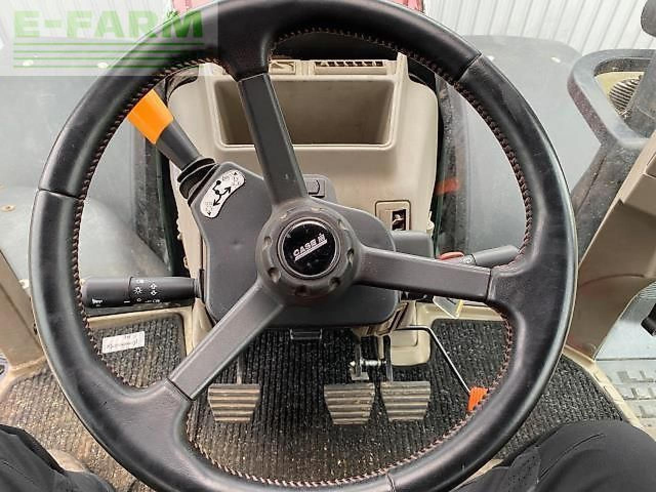 Case-IH optum 300 cvx CVX - Traktor: gambar 2 Case-IH optum 300 cvx CVX - Traktor: gambar 2
