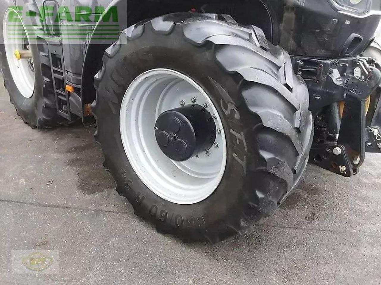 Case-IH optum 300 cvx CVX - Traktor: gambar 3 Case-IH optum 300 cvx CVX - Traktor: gambar 3