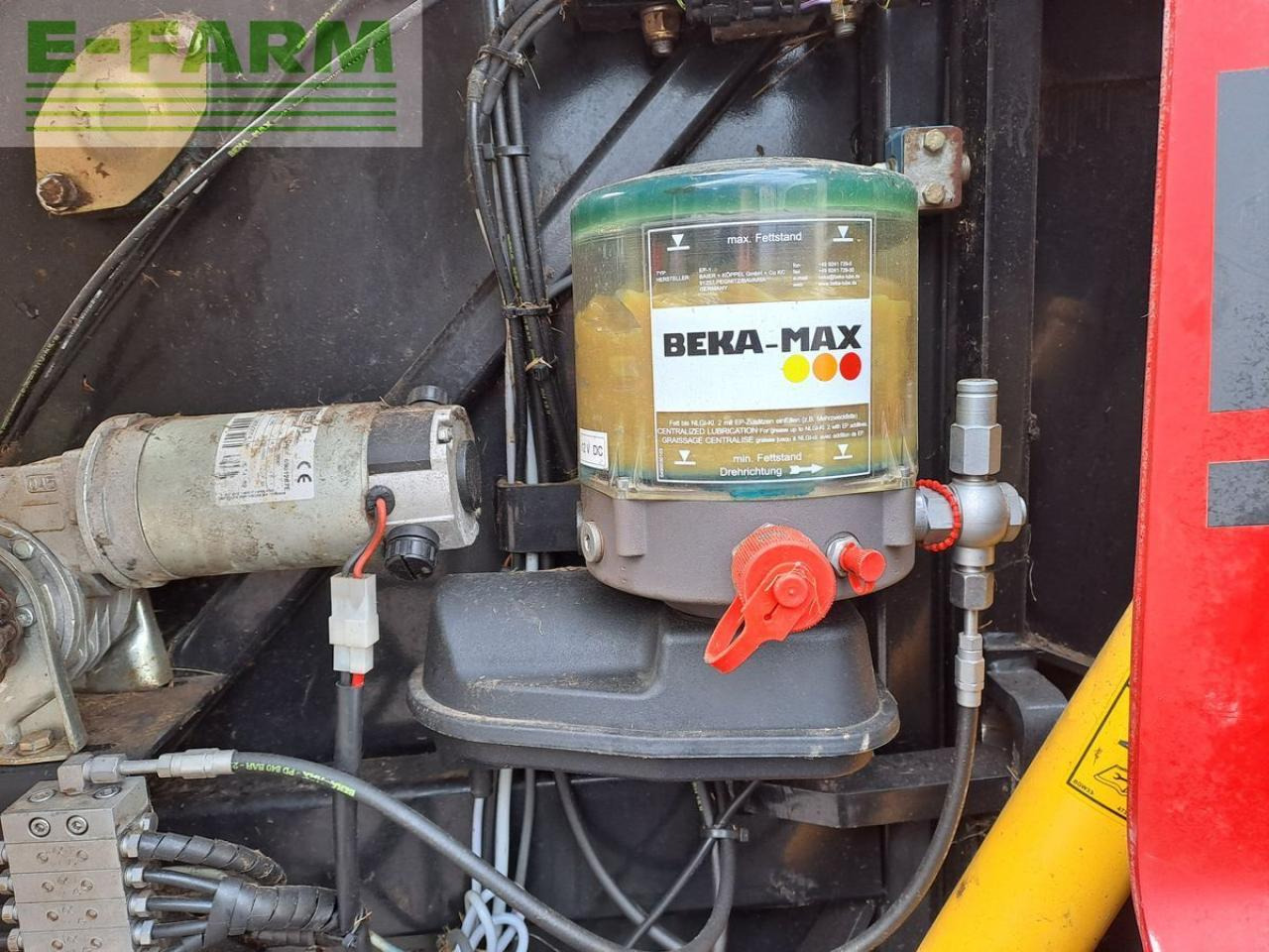 Baler persegi Case-IH rb 544: gambar 15