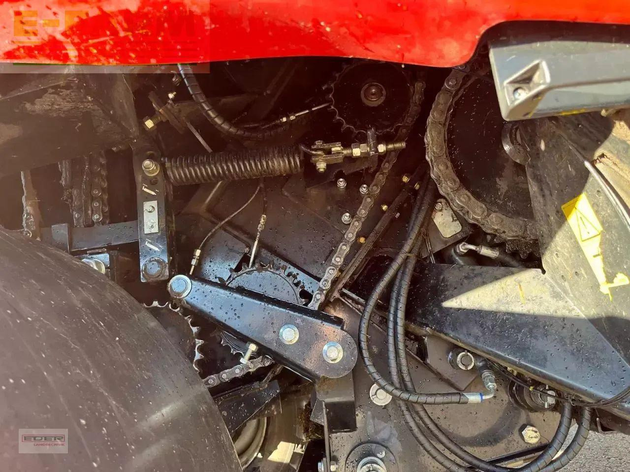 Baler persegi Case-IH rb 545 silage pack: gambar 12