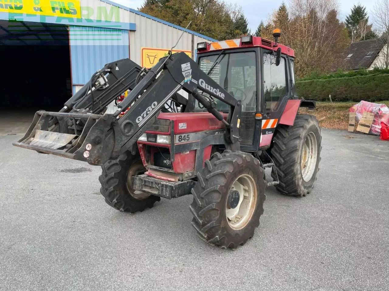Case-IH tracteur agricole 845 xl plus case ih - Traktor: gambar 1 Case-IH tracteur agricole 845 xl plus case ih - Traktor: gambar 1