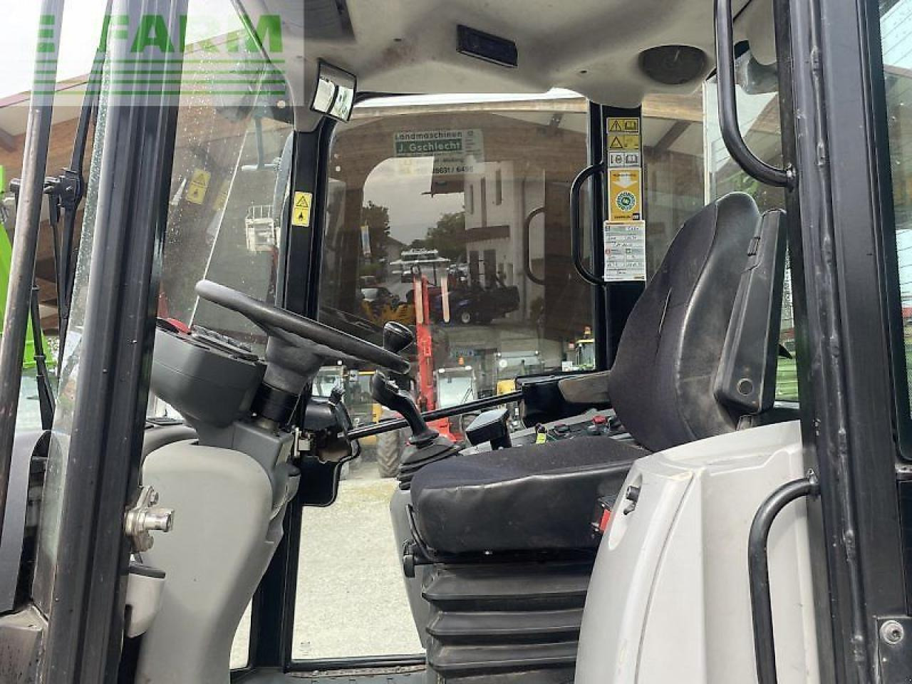 Caterpillar 908 h - Ekskavator mini: gambar 4 Caterpillar 908 h - Ekskavator mini: gambar 4