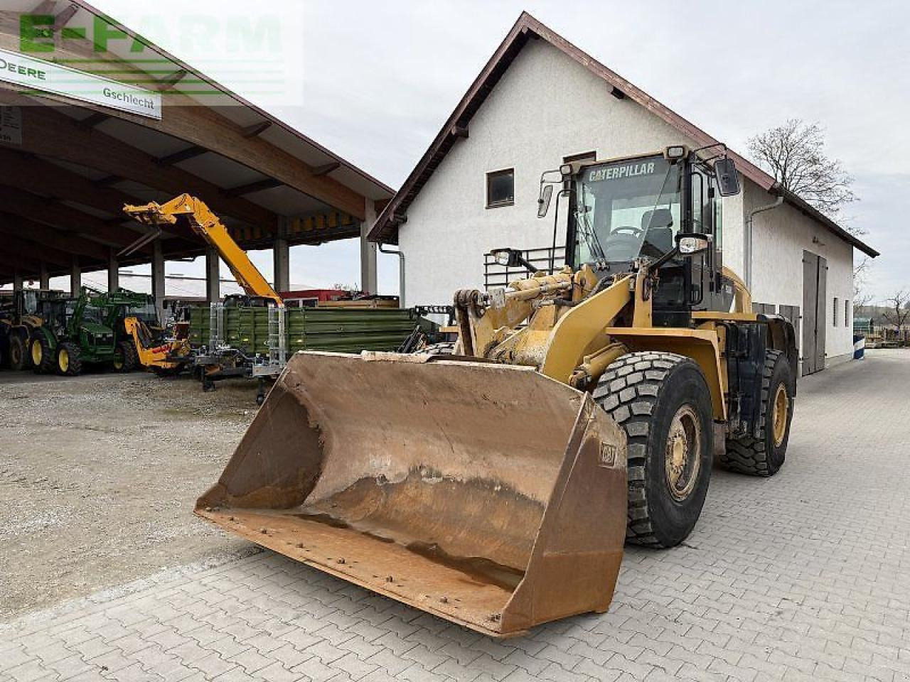 Caterpillar 938 h - Ekskavator mini: gambar 5 Caterpillar 938 h - Ekskavator mini: gambar 5