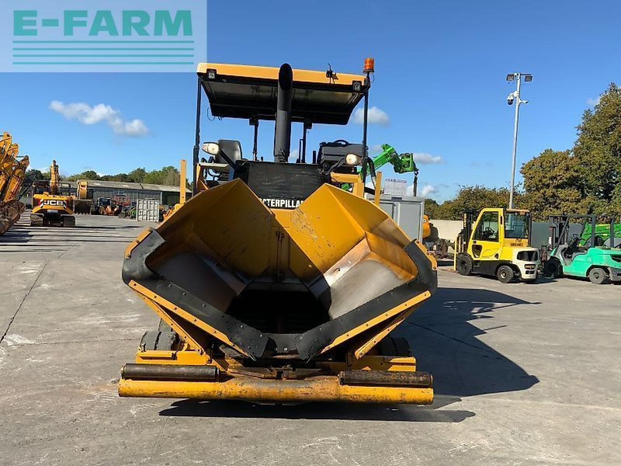 Caterpillar ap 600d asphalt paver finisher (st24422) - Traktor: gambar 4 Caterpillar ap 600d asphalt paver finisher (st24422) - Traktor: gambar 4