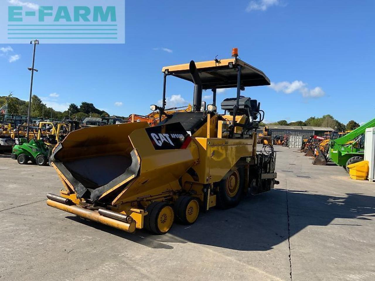 Caterpillar ap 600d asphalt paver finisher (st24422) - Traktor: gambar 5 Caterpillar ap 600d asphalt paver finisher (st24422) - Traktor: gambar 5