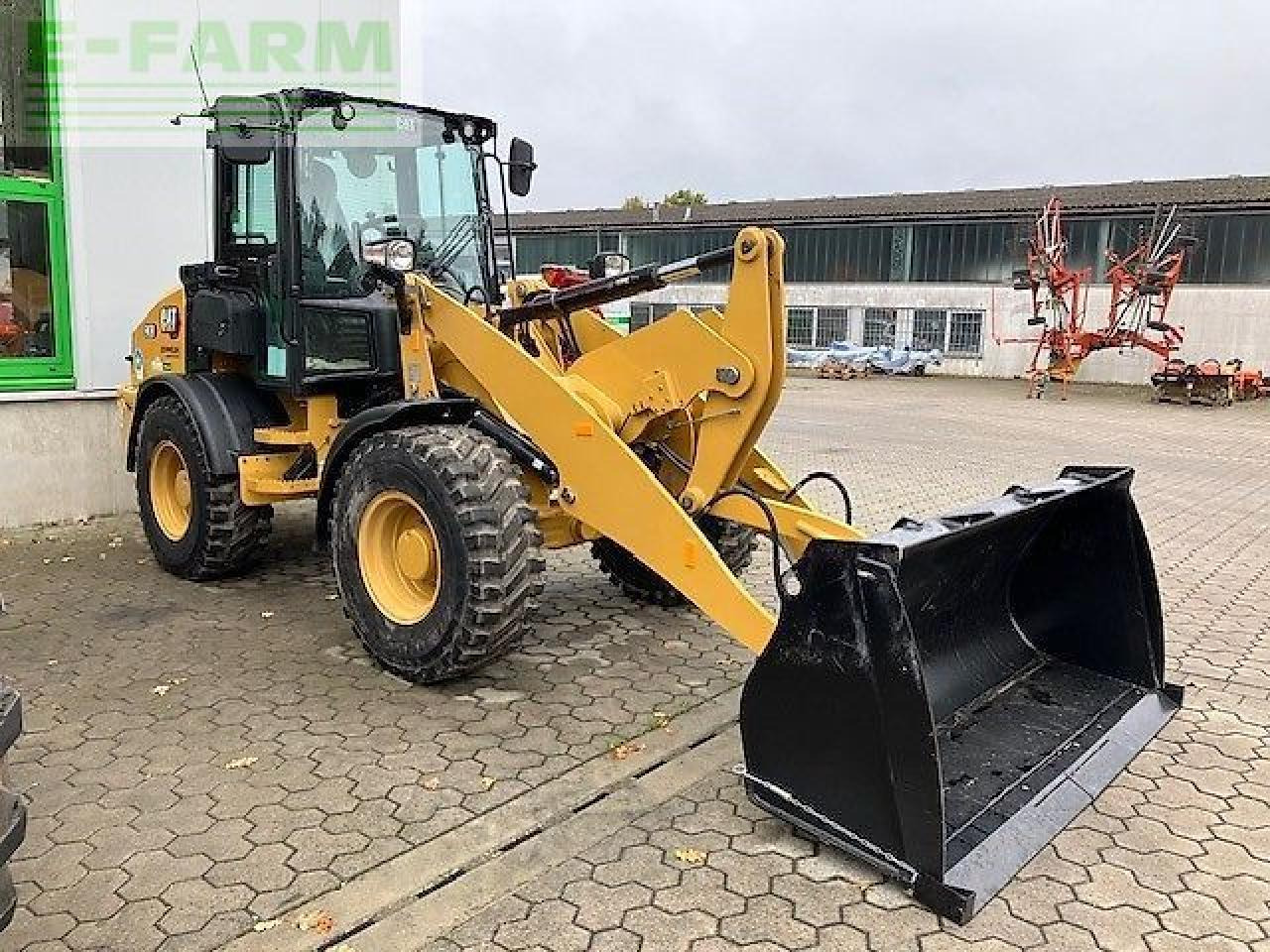 Caterpillar radlader 908hl - Ekskavator mini: gambar 1 Caterpillar radlader 908hl - Ekskavator mini: gambar 1