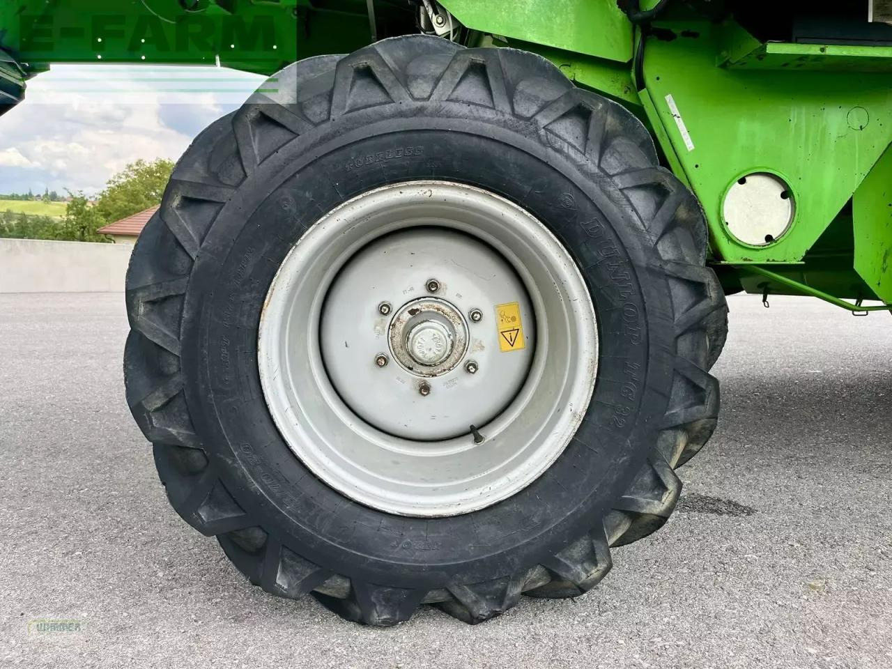 Pemanen gabungan Deutz-Fahr 4075 balance - (gebrauchter deutz fahr 4075): gambar 16 Pemanen gabungan Deutz-Fahr 4075 balance - (gebrauchter deutz fahr 4075): gambar 16