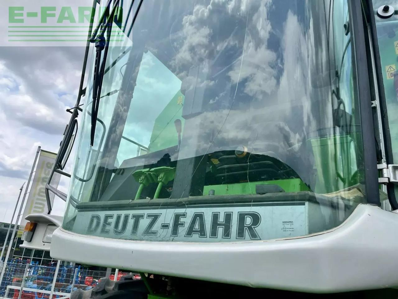 Pemanen gabungan Deutz-Fahr 4075 balance - (gebrauchter deutz fahr 4075): gambar 13 Pemanen gabungan Deutz-Fahr 4075 balance - (gebrauchter deutz fahr 4075): gambar 13
