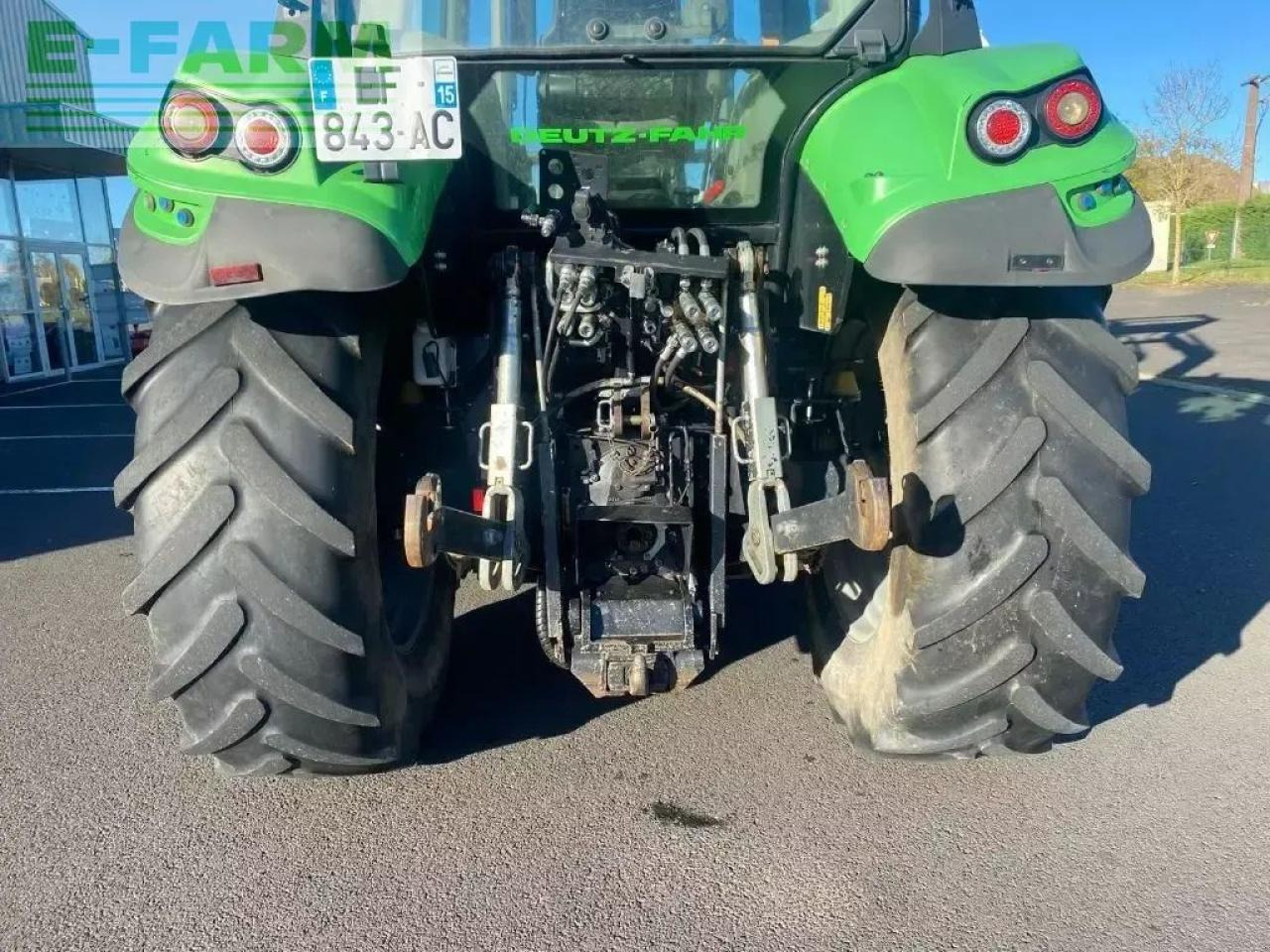 Traktor Deutz-Fahr 6140.4 agrotron: gambar 8 Traktor Deutz-Fahr 6140.4 agrotron: gambar 8