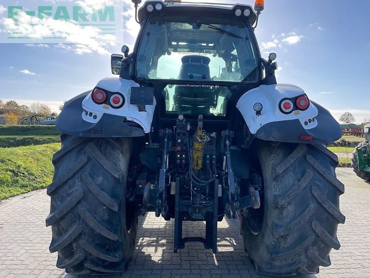 Deutz-Fahr 6215 agrotron ttv TTV - Traktor: gambar 4 Deutz-Fahr 6215 agrotron ttv TTV - Traktor: gambar 4