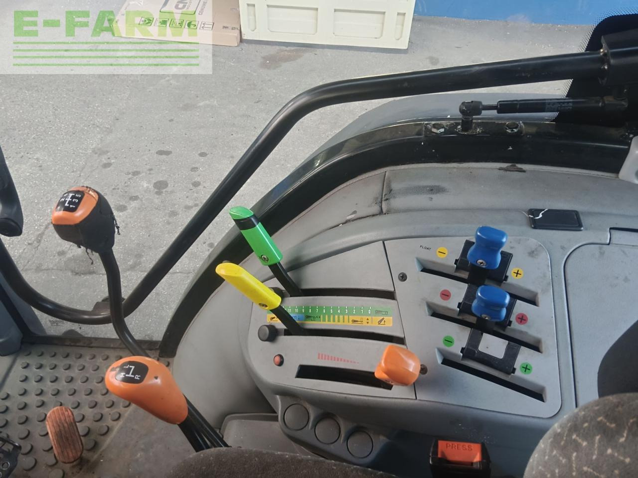 Deutz-Fahr agroplus 320 ecoline aktion201 Ecoline - Traktor: gambar 4 Deutz-Fahr agroplus 320 ecoline aktion201 Ecoline - Traktor: gambar 4