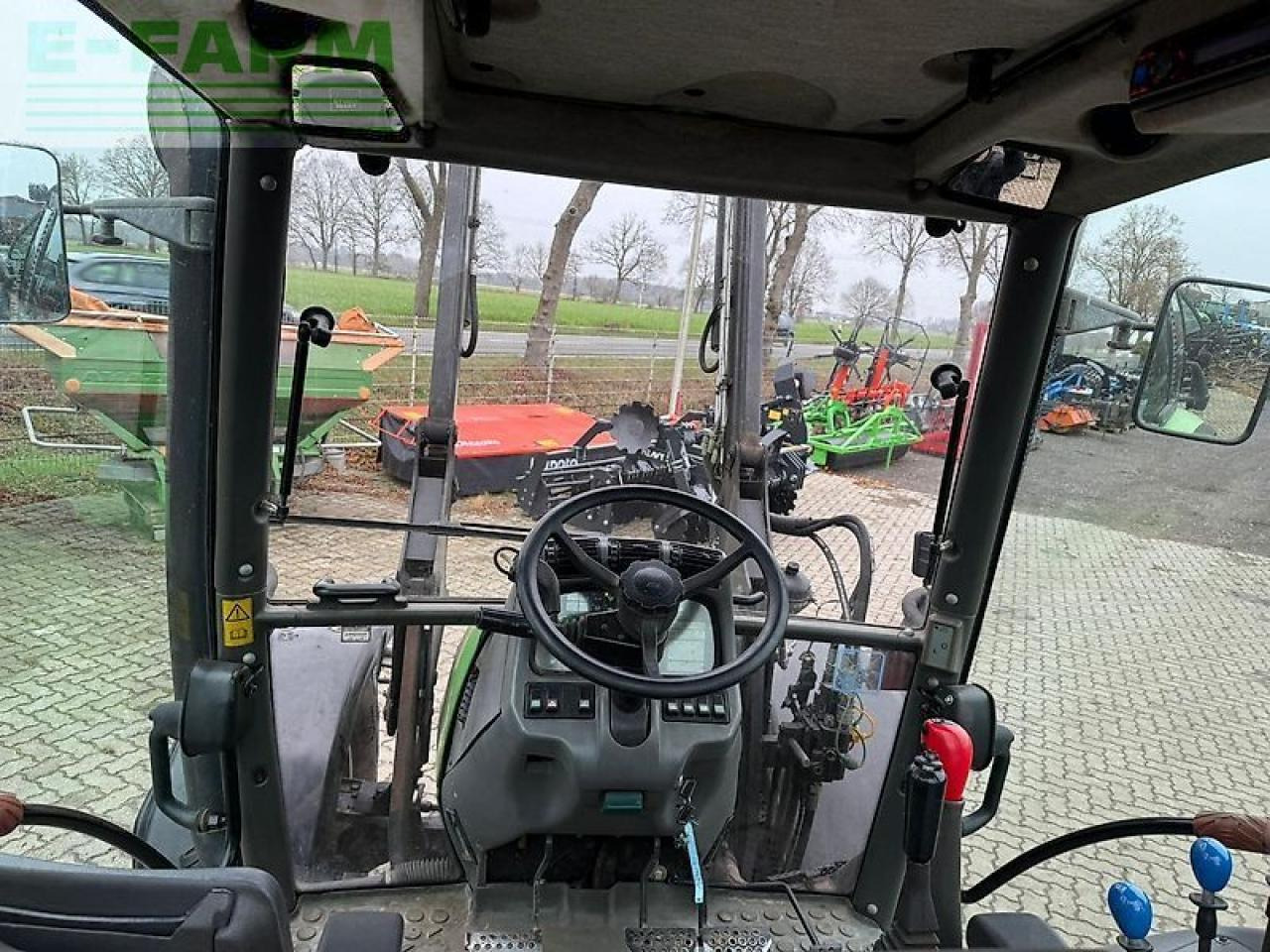 Traktor Deutz-Fahr agrotron 90: gambar 11 Traktor Deutz-Fahr agrotron 90: gambar 11