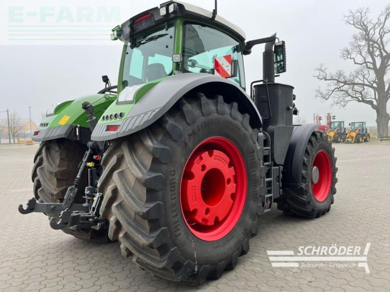 Traktor Fendt 1050 vario gen3 profi plus: gambar 10 Traktor Fendt 1050 vario gen3 profi plus: gambar 10