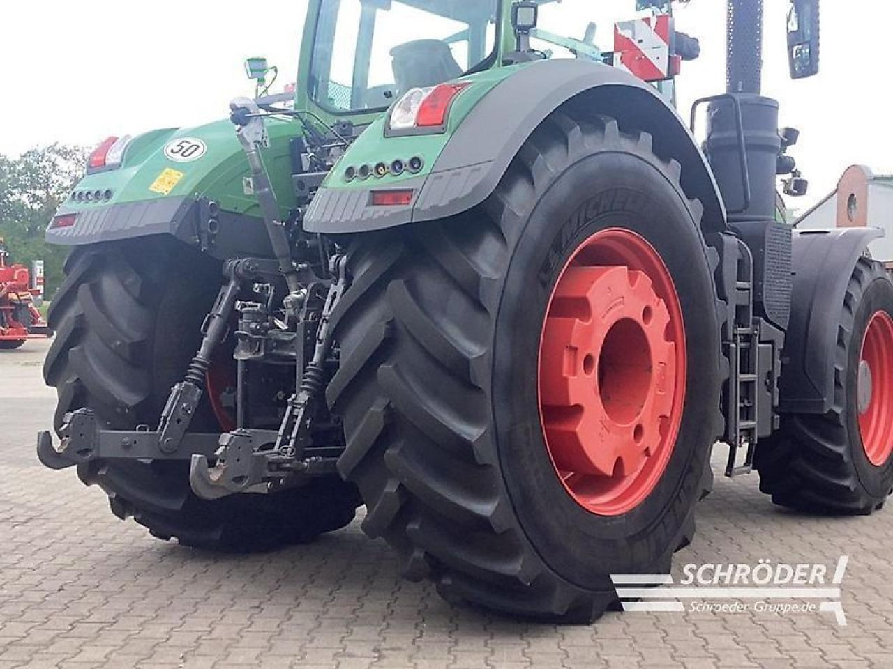 Fendt 1050 vario s4 profi plus ProfiPlus - Traktor: gambar 4 Fendt 1050 vario s4 profi plus ProfiPlus - Traktor: gambar 4