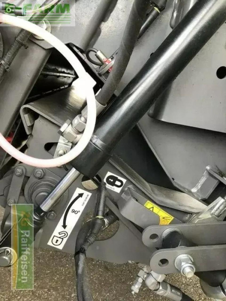 Baler persegi Fendt 180 v: gambar 17