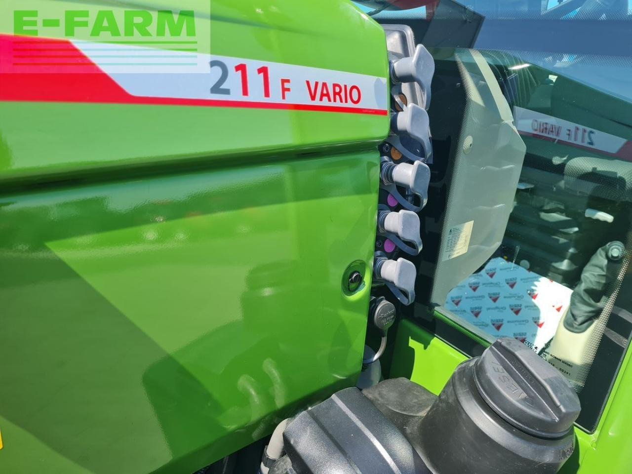 Traktor Fendt 211 vario f F: gambar 20