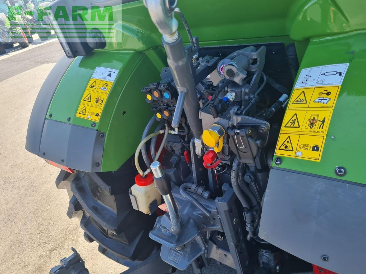 Fendt 211 vario f F - Traktor: gambar 5 Fendt 211 vario f F - Traktor: gambar 5